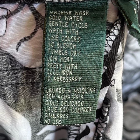 •Lauren Ralph Lauren Tropical Floral Capris - Size 6 - Picture 7 of 8